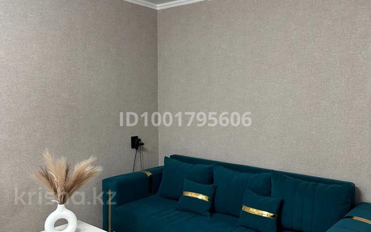 2-бөлмелі пәтер · 70 м² · 1/10 қабат, мкр 11 106, бағасы: 17 000 ₸ в Актобе — фото 2