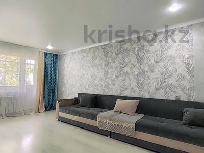 3-комнатная квартира · 63 м² · 5/5 этаж, Майкудук, Майкудук, 18й микрорайон за 15 млн 〒 в Караганде, Алихана Бокейханова р-н