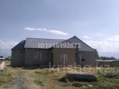 Отдельный дом · 3 комнаты · 102 м² · 10 сот., С.Есммов 2а — Лугавой за 4.5 млн ₸ в Кулане