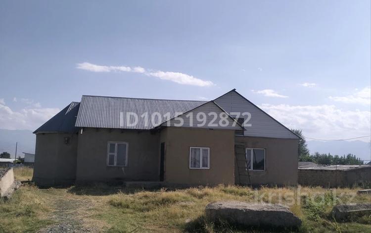 Отдельный дом · 3 комнаты · 102 м² · 10 сот., С.Есммов 2а — Лугавой за 4.5 млн ₸ в Кулане — фото 2