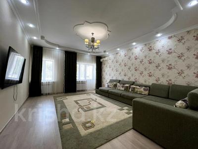 5-комнатная квартира, 207.1 м², 1/3 этаж, Даумова за 50 млн 〒 в Уральске
