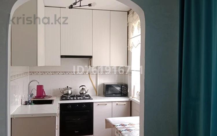 4-комнатная квартира · 63 м² · 4/5 этаж, Абулхайыр хан 57а за 18 млн ₸ в Актобе — фото 2