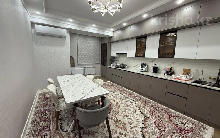 3-комнатная квартира · 138.3 м² · 2/9 этаж, 19-й мкр 31 за 61 млн ₸ в Актау — фото 2