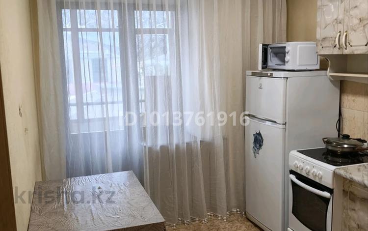 1-комнатная квартира · 37.5 м² · 6/9 этаж, Кабанбай Батыра 91 за 22 млн ₸ в Усть-Каменогорске — фото 2