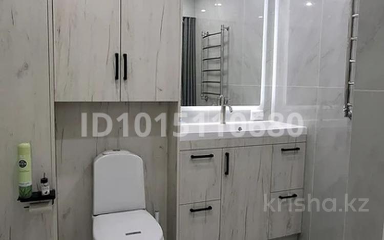 1-бөлмелі пәтер · 45 м² · 1/5 қабат, 5мкр 15, бағасы: 11.9 млн ₸ в Лисаковске — фото 2