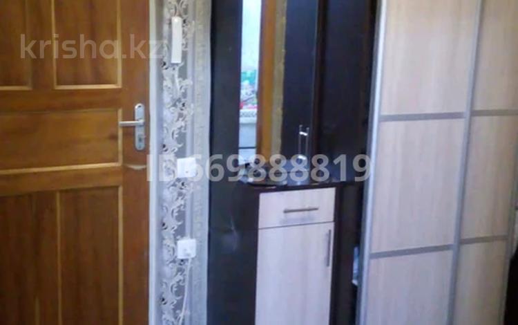 3-комнатная квартира, 70 м², 1/5 этаж, Жамбыла Жабаева 270 за 23 млн 〒 в Петропавловске — фото 2
