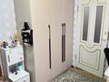 4-комнатная квартира · 60.5 м² · 2/6 этаж, Майкудук, 15й микрорайон 8 за 18 млн ₸ в Караганде, Алихана Бокейханова р-н — фото 6