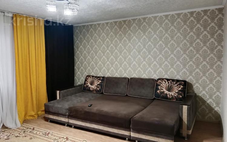 1-комнатная квартира · 43 м² · 2/5 этаж, Челюскинцев 49а — 343 квартал, 9 школа, ФОК за 2 000 ₸ в Семее — фото 2