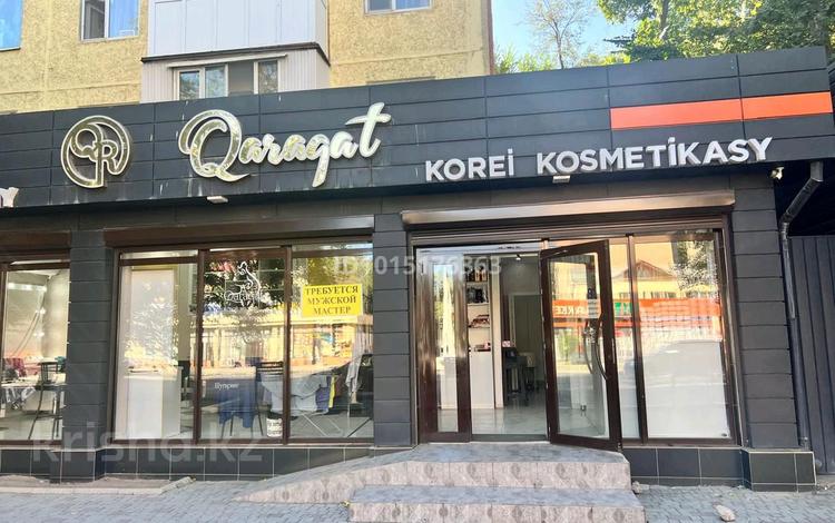 Свободное назначение, офисы, магазины и бутики, общепит, салоны красоты, медцентры и аптеки, образование, кабинеты и рабочие места · 110 м² за 600 000 ₸ в Таразе,  мкр Мынбулак — фото 2