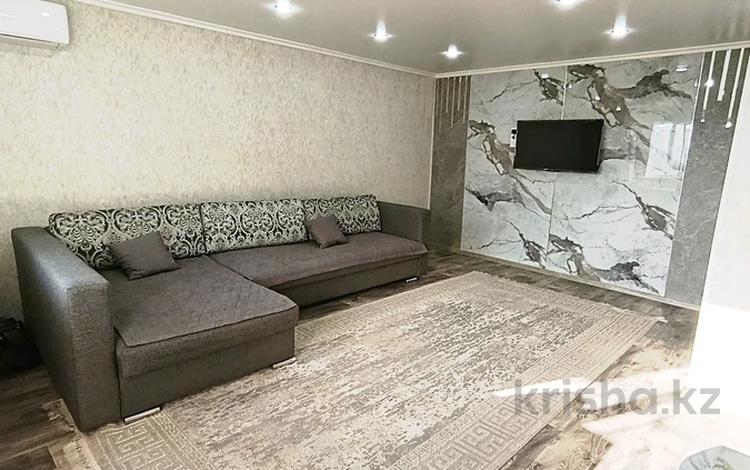 2-комнатная квартира · 55 м² · 1/9 этаж, Сатпаева 2 — КШТ Сатпаева за 15 000 〒 в Усть-Каменогорске — фото 30