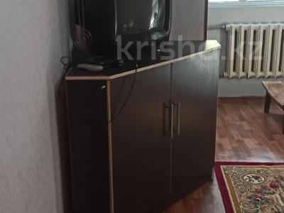 Пәтерлер в Шымкенте: 2-бөлмелі пәтер · 40 м² · 1/5 қабат, 11-й микрорайон, 11-й микрорайон 190б, бағасы: 15.8 млн 〒 2-бөлмелі пәтер · 40 м² · 1/5 қабат, 11-й микрорайон, 11-й микрорайон 190б, бағасы: 15.8 млн 〒 в Шымкенте, Енбекшинский р-н