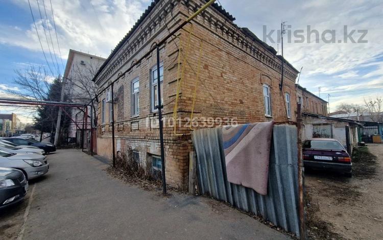 2-комнатная квартира · 44.3 м² · 1/2 этаж, Аманжолова 77 за 7.9 млн ₸ в Уральске — фото 2