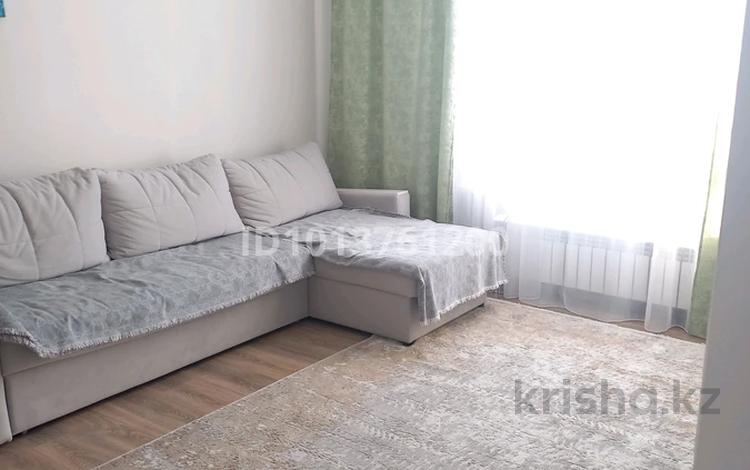 2-комнатная квартира · 60 м² · 3/9 этаж, Шамши Калдаяков 58, 58/1, 58/2 за 45 млн ₸ в Астане, Сарайшык р-н — фото 2