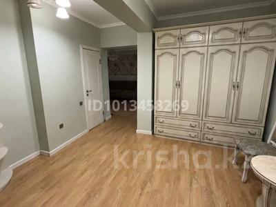 2-комнатная квартира · 85 м² · 4/17 этаж, Жандосова 150/1 за 77 млн ₸ в Алматы, Ауэзовский р-н