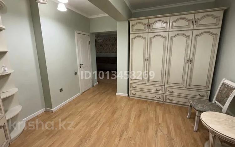 2-комнатная квартира · 85 м² · 4/17 этаж, Жандосова 150/1 за 77 млн ₸ в Алматы, Ауэзовский р-н — фото 2