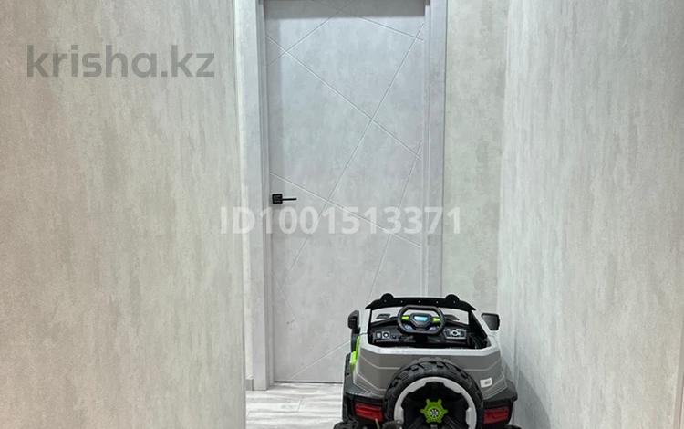 2-бөлмелі пәтер · 45 м² · 2/5 қабат, Кердері 141, бағасы: 18 млн ₸ в Уральске, мкр Школьник — фото 2