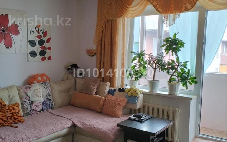 3-комнатная квартира · 74 м² · 5/5 этаж, 4 микрорайон 14 за 13.8 млн ₸ в Абай — фото 2