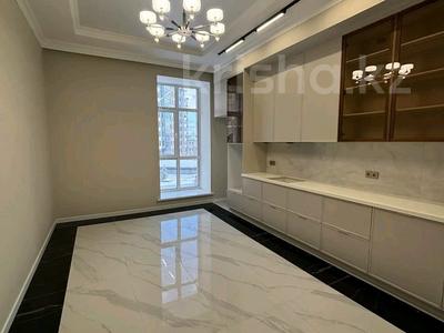 3-комнатная квартира · 135 м² · 3/8 этаж, Умай Ана 15 за 110 млн 〒 в Астане, Нура р-н