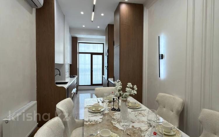 3-комнатная квартира · 80 м² · 10/18 этаж, Аль-Фараби 27 — Сейфуллина за 850 000 ₸ в Алматы, Бостандыкский р-н — фото 2