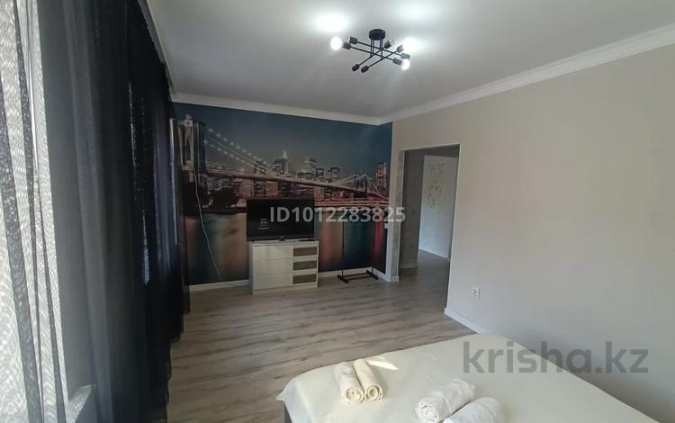 1-бөлмелі пәтер · 45 м² · 2/5 қабат, ул. Бокенбай Батыра 157 — Аэропорт, бағасы: 10 000 ₸ в Актобе, мкр Авиатор — фото 8