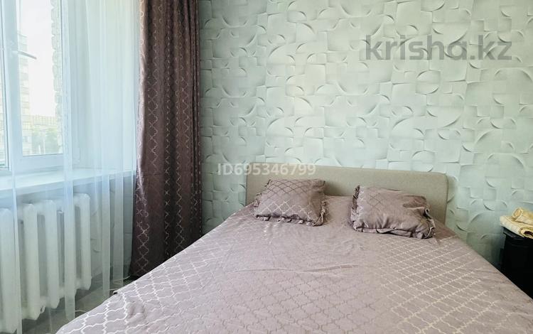 2-бөлмелі пәтер, 50 м², 4/5 қабат тәулік бойы, мкр 8 281, бағасы: 15 000 〒 в Актобе, мкр 8 — фото 2