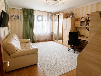 3-бөлмелі пәтер · 125 м² · 13/15 қабат, Ходжанова 76, бағасы: 122 млн ₸ в Алматы, Бостандыкский р-н