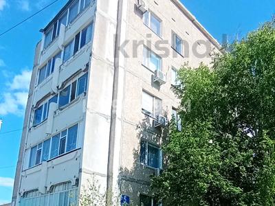 4-комнатная квартира, 78 м², 1/5 этаж, 6мкр 5 — Мурагер за 18.5 млн 〒 в Лисаковске