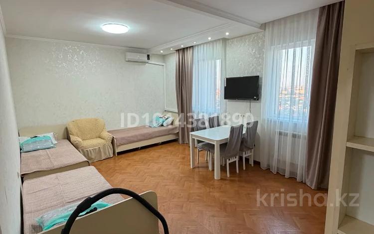 2-бөлмелі пәтер · 50 м² · 18/20 қабат, Брусиловского 163, бағасы: 350 000 ₸ в Алматы, Алмалинский р-н — фото 4
