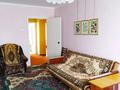 2-комнатная квартира · 52 м² · 2/5 этаж, Центральная — Дом находится в центре посёлка рядом с рынком. за 150 000 ₸ в Новой бухтарме — фото 2