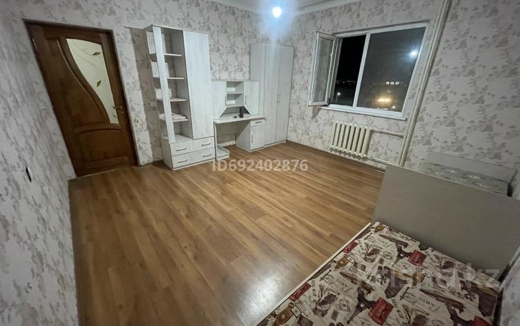 2-комнатная квартира, 70 м², 6/10 этаж помесячно, мкр Нурсат 132 — Шахан 2