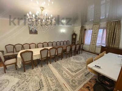 Отдельный дом · 7 комнат · 399.2 м² · 18 сот., Аубакирова 267 за 95 млн ₸ в Мичуринское