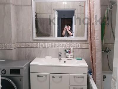 3-бөлмелі пәтер · 86 м² · 8/9 қабат, Просп. Алии Молдагуловой, бағасы: 36 млн ₸ в Актобе, мкр Авиатор