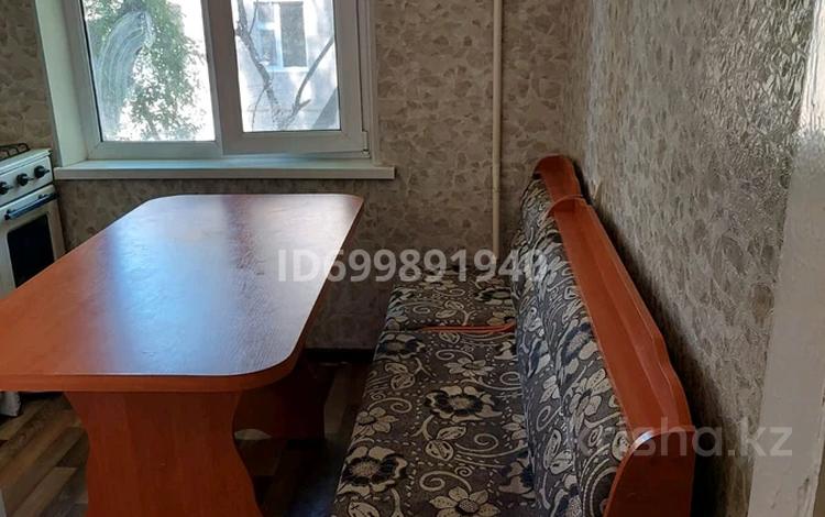 1-комнатная квартира · 65 м² · 4/5 этаж, Жансая 20 за 70 000 ₸ в Таразе — фото 2