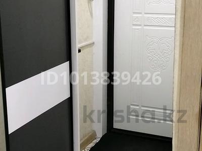 3-комнатная квартира · 48 м² · 3/5 этаж, Майкудук, Майкудук, 18й микрорайон за 17 млн ₸ в Караганде, Алихана Бокейханова р-н