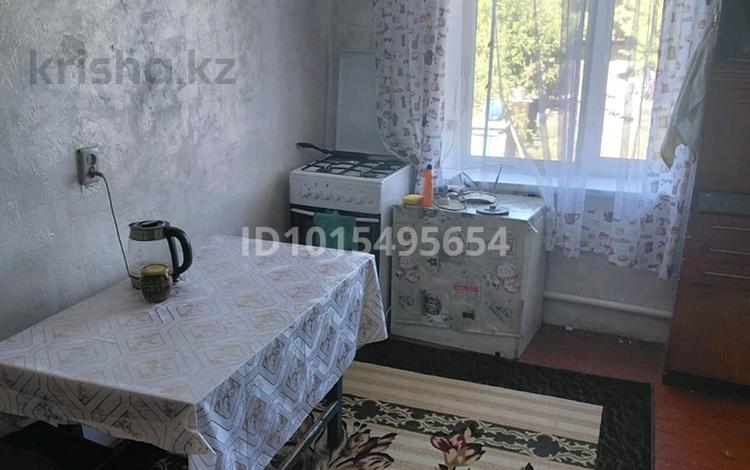2-бөлмелі пәтер · 40 м² · 2/2 қабат, Ер кабанбай 16 — Хутор, бағасы: 2.5 млн ₸ в Урджаре — фото 2