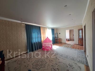 Отдельный дом · 3 комнаты · 120 м² · 10 сот., 5 микрорайон — 5 микрорайон за 17.5 млн ₸ в 