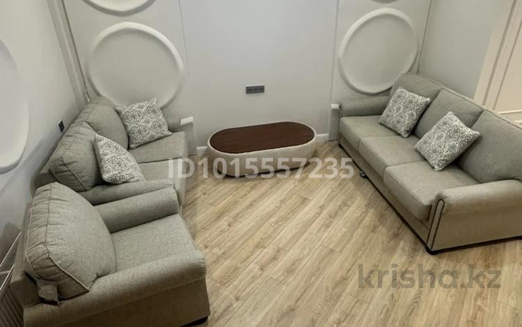4-комнатная квартира · 130 м² · 1/3 этаж, мкр Нур Алатау, Какимбека Салыкова 40 за 1.2 млн ₸ в Алматы, Бостандыкский р-н — фото 2