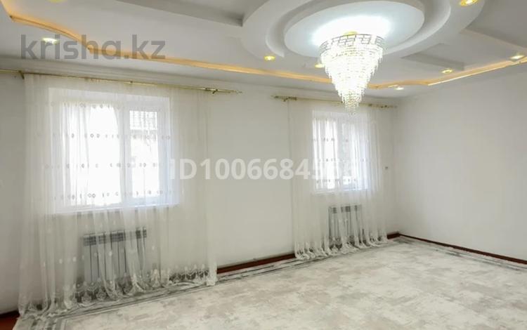 Отдельный дом · 5 комнат · 150 м² · 10 сот., мкр Бозарык , Шымған 188 — Ост Ағаш базар за 35 млн ₸ в Шымкенте, Абайский р-н — фото 4