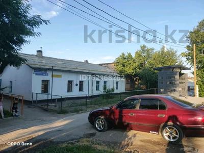 Отдельный дом · 6 комнат · 120 м² · 10 сот., Абылай Хана 66 за 18 млн 〒 в Туркестане