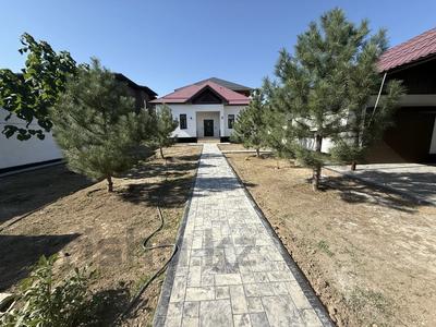 Жеке үй · 5 бөлме · 200 м² · 8 жүзд., Самал-2 ш/а, улица Келешек 17 — улица Байтурсынова, бағасы: 110 млн ₸ в Шымкенте, Абайский р-н