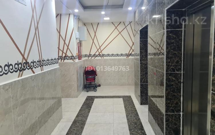 2-бөлмелі пәтер · 65.9 м² · 3/12 қабат, Сзади Обл. Акимата В1 — Сзади обл.Акимата, бағасы: 230 000 ₸ в Туркестане — фото 2