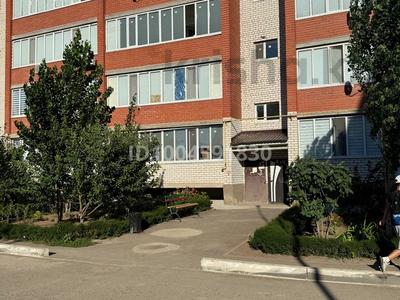 1-бөлмелі пәтер · 45 м² · 2/6 қабат, Акотау — На 8 школе, бағасы: 120 000 ₸ в Уральске