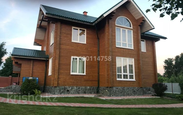 Отдельный дом • 4 комнаты • 240.8 м² • 10 сот., Васильковая 4 за ~ 135.3 млн 〒 в Новосибирске — фото 2
