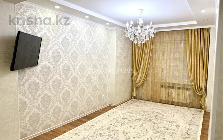 2-бөлмелі пәтер · 76 м² · 4/12 қабат, 33-ш/а. 21, бағасы: 18 млн ₸ в Актау, 33-й мкр — фото 2