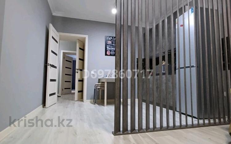 2-бөлмелі пәтер · 60 м² · 3/12 қабат, Кабанбай батыра 59 — Хусейн Бен Талал, бағасы: 15 000 ₸ в Астане, Есильский р-н — фото 2