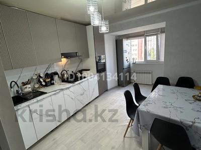 5-комнатная квартира · 112 м² · 5/6 этаж, мкр 11 10 — шайкенова за 35 млн 〒 в Актобе