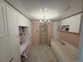 4-комнатная квартира · 80 м² · 3/5 этаж, мкр Михайловка , Аманжолова 9 — Центральный парк за 45 млн ₸ в Караганде, Казыбек би р-н — фото 7