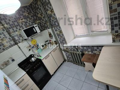 1-бөлмелі пәтер · 30 м² · 1/5 қабат, 2 ш/а., Братьев жубановых — Султан сатпаева, бағасы: 8 000 ₸ в Актобе, мкр 8