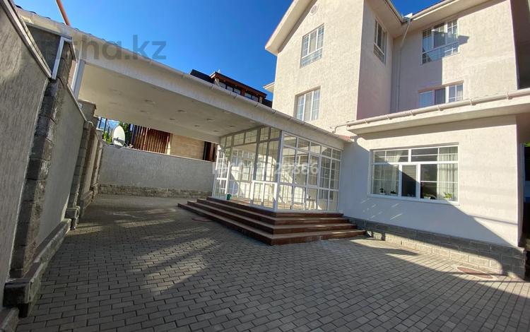 Отдельный дом · 7 комнат · 730 м² · 7 сот., мкр Бутаковка, Керей-Жанибек хандар 217Б за ~ 701.4 млн ₸ в Алматы, Медеуский р-н — фото 3