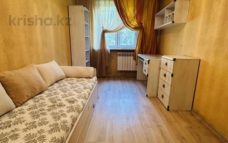 3-комнатная квартира · 60 м² · 2/4 этаж, мкр №5 41 за 300 000 ₸ в Алматы, Ауэзовский р-н — фото 2